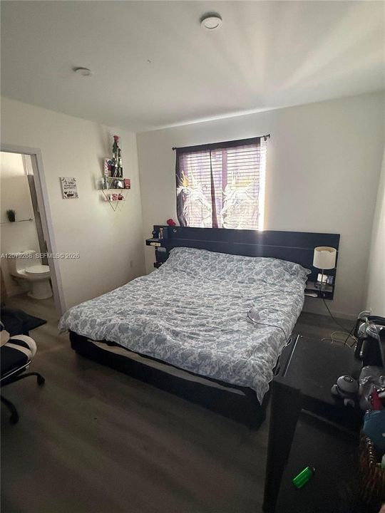 For Sale: $380,000 (3 beds, 2 baths, 1253 Square Feet)
