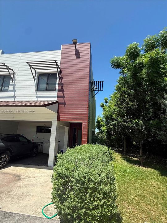 For Sale: $380,000 (3 beds, 2 baths, 1253 Square Feet)