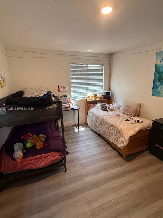 For Sale: $380,000 (3 beds, 2 baths, 1253 Square Feet)