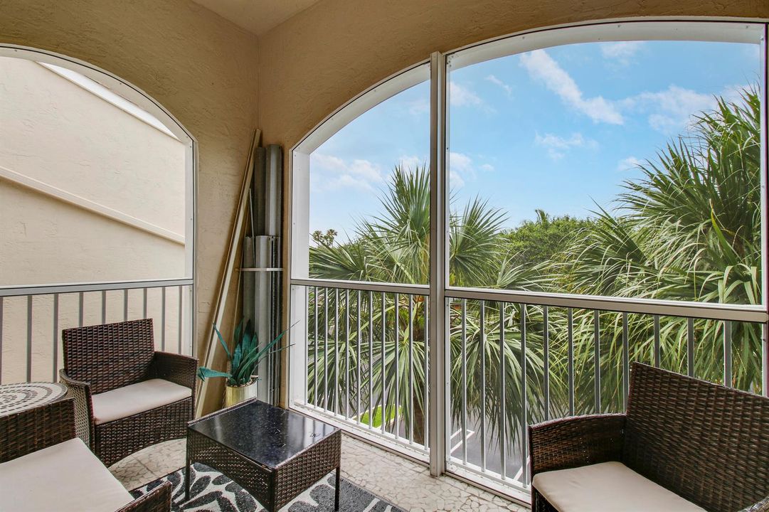 Screened Balcony