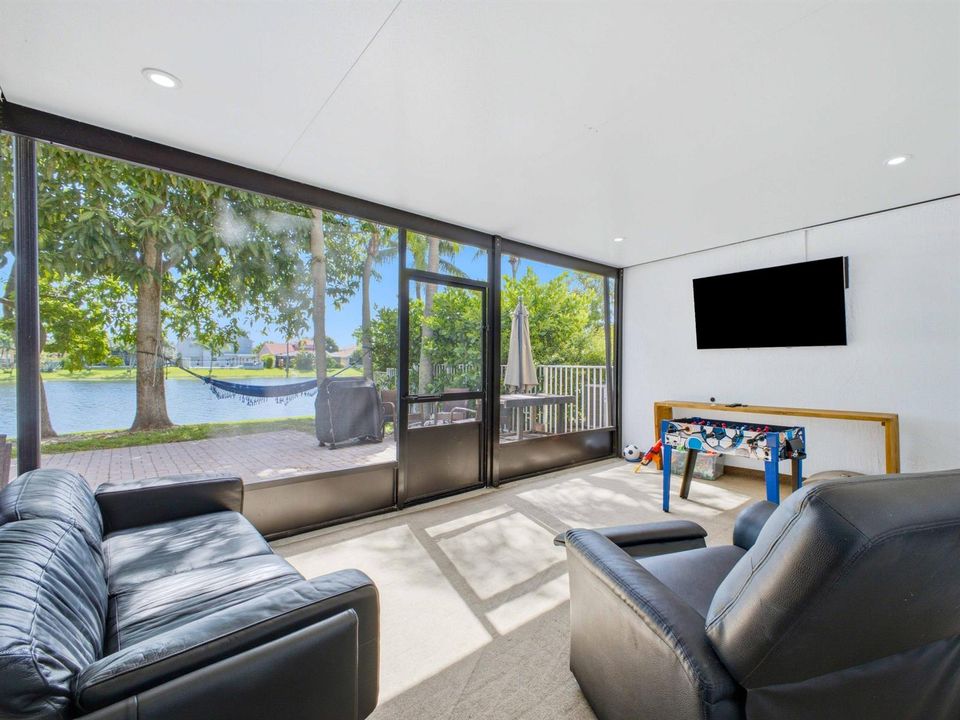 Screened Porch 1