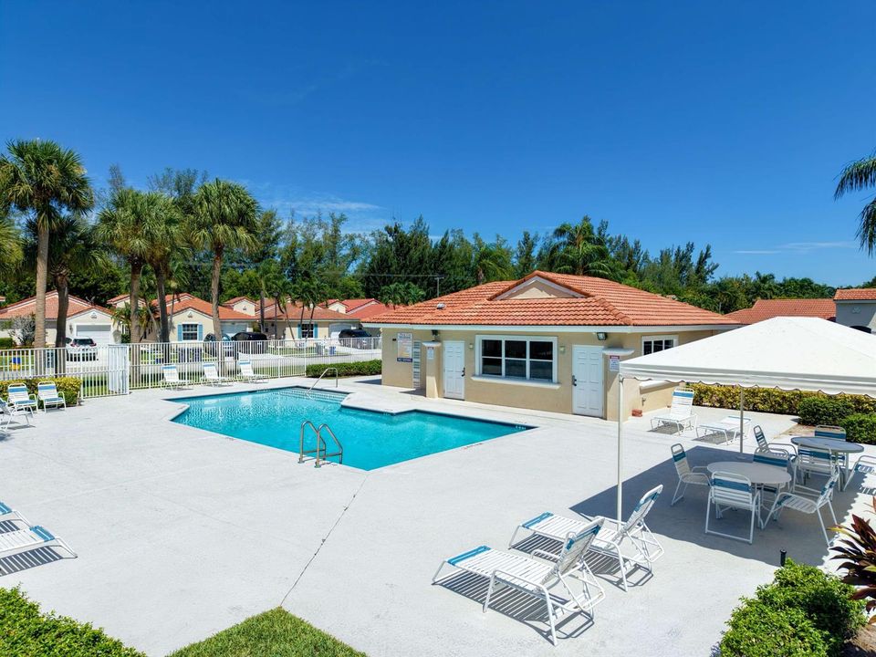Clubhouse Pool 1