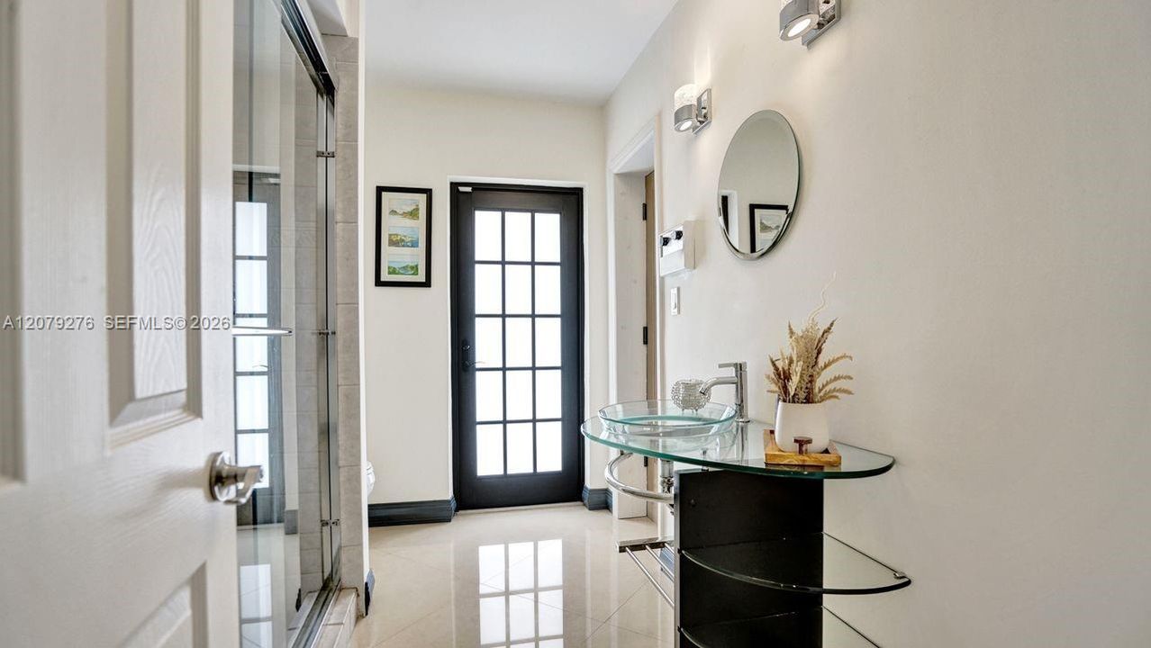 For Sale: $2,285,000 (5 beds, 5 baths, 5025 Square Feet)
