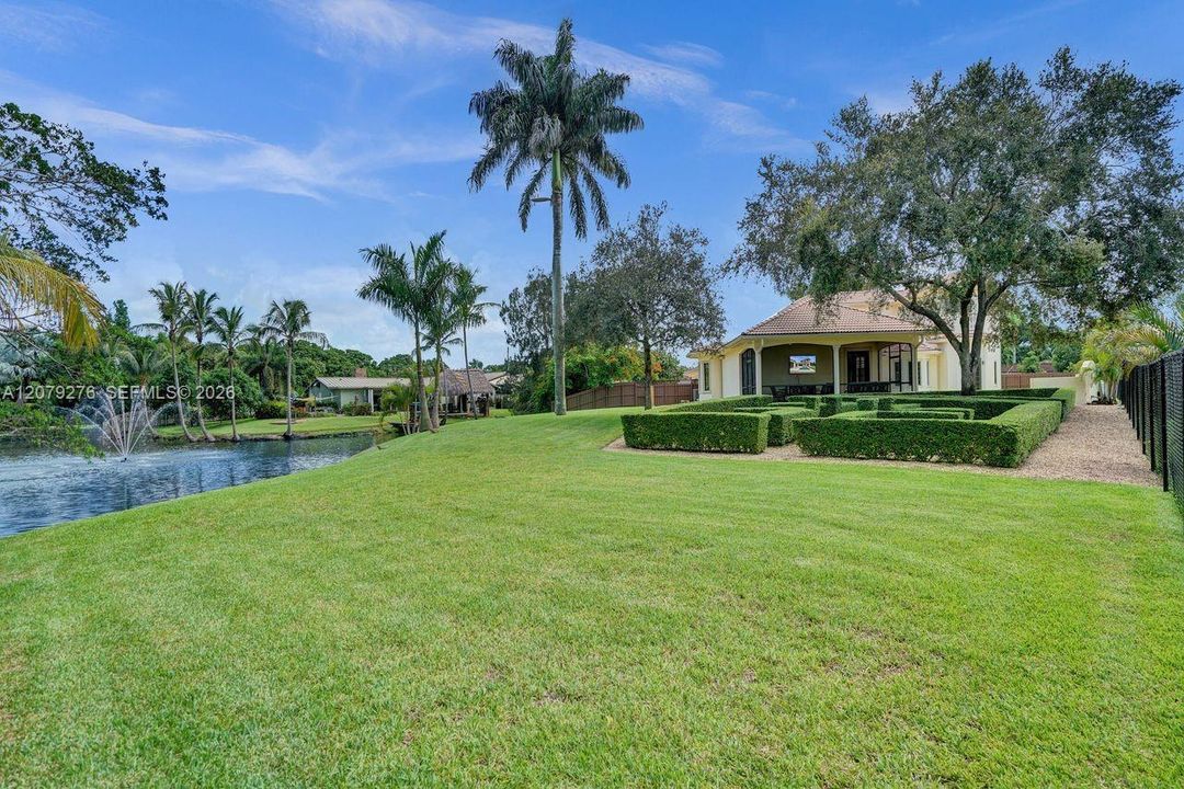 For Sale: $2,285,000 (5 beds, 5 baths, 5025 Square Feet)