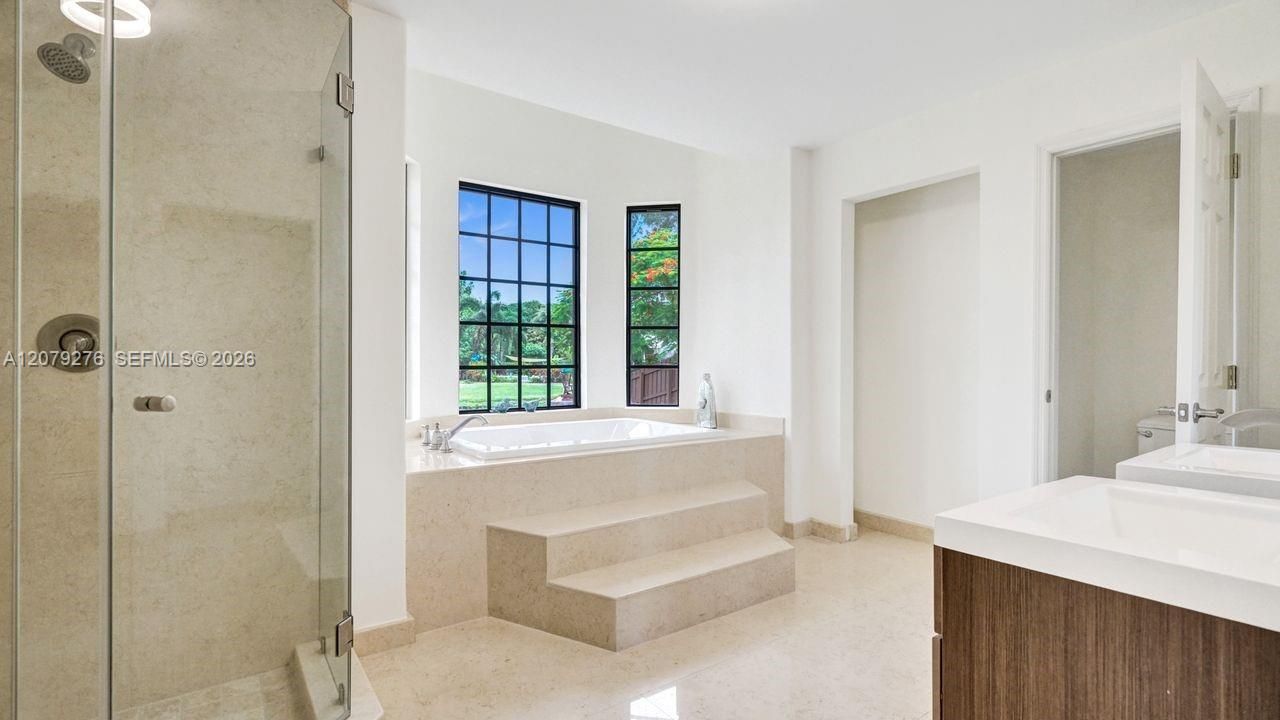 For Sale: $2,285,000 (5 beds, 5 baths, 5025 Square Feet)