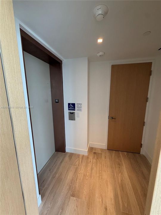 В аренду: $15,000 (2 спален, 2 ванн, 0 Квадратных фут)