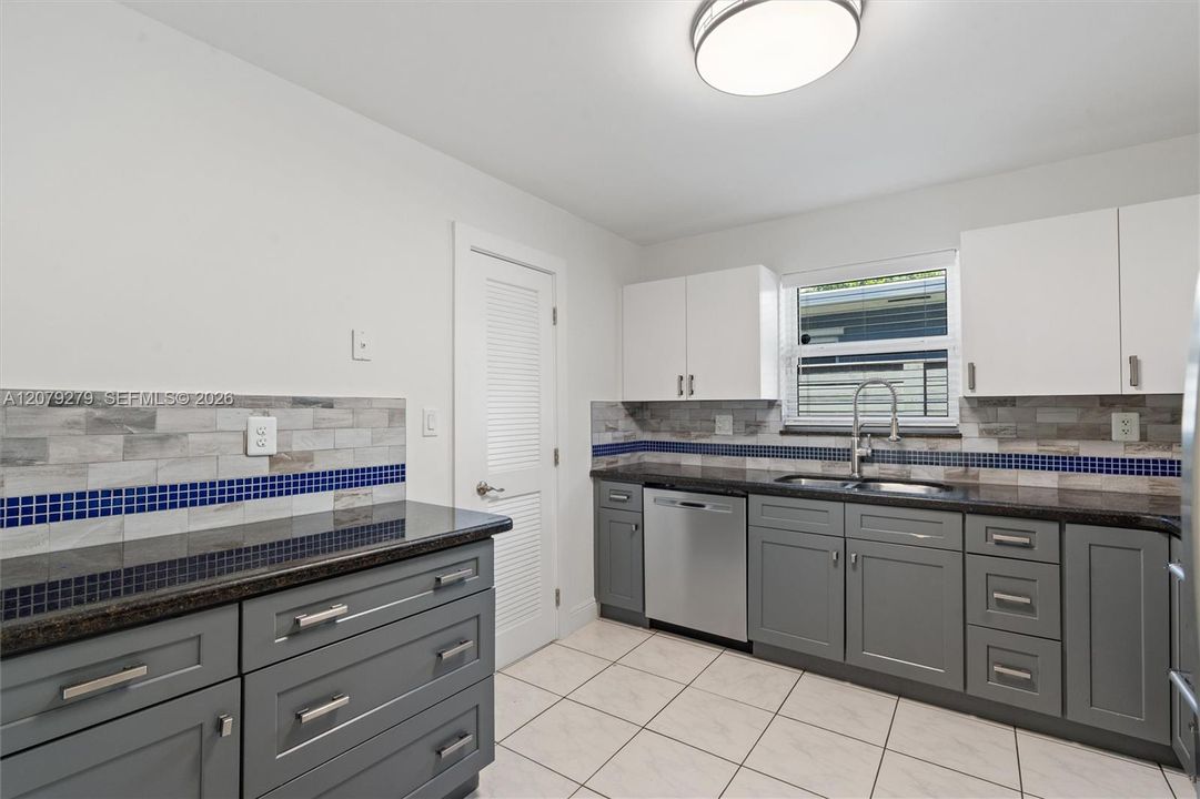 For Sale: $525,900 (3 beds, 2 baths, 1490 Square Feet)