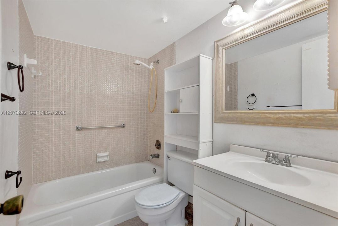 В аренду: $1,200 (1 спален, 1 ванн, 600 Квадратных фут)