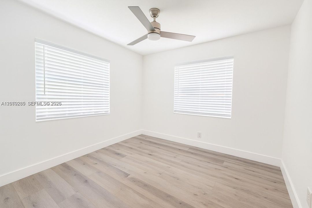 В аренду: $2,600 (2 спален, 1 ванн, 1056 Квадратных фут)