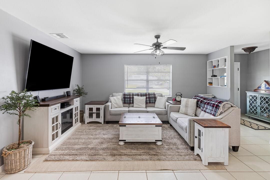 7506 Kenwood Road-12