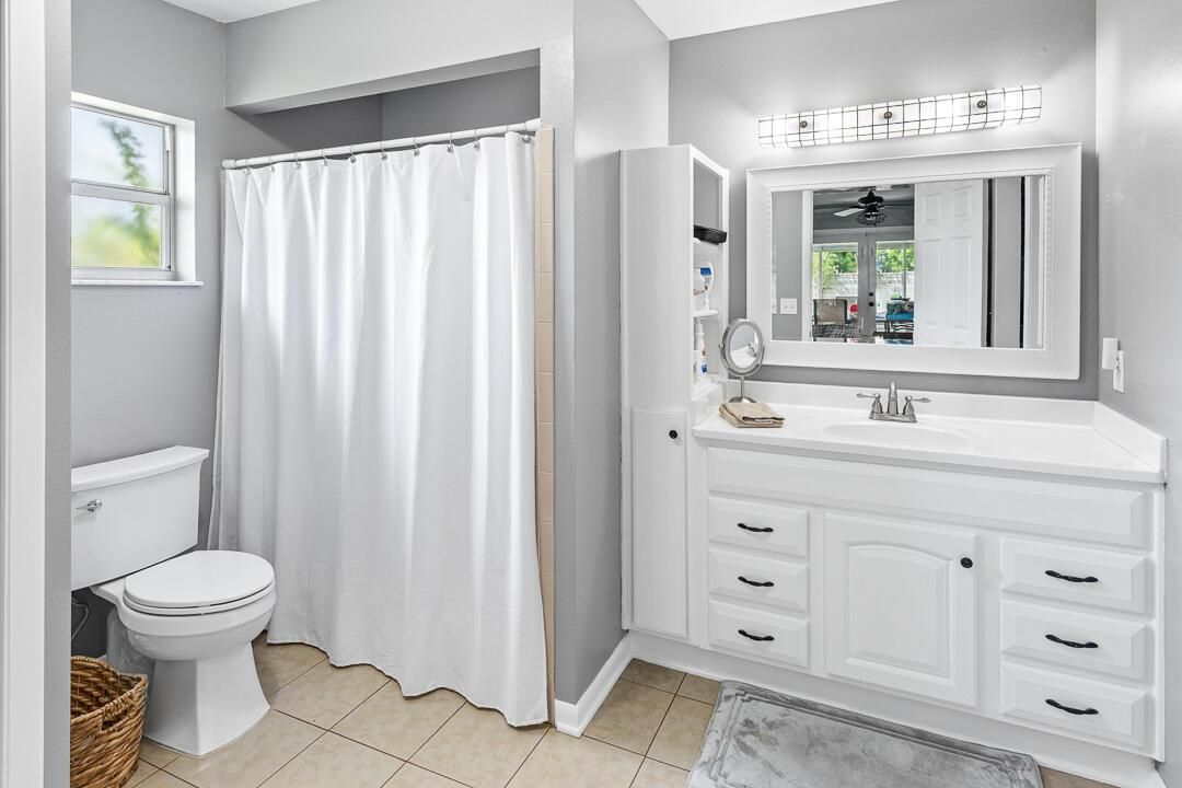 7506 Kenwood Road-20