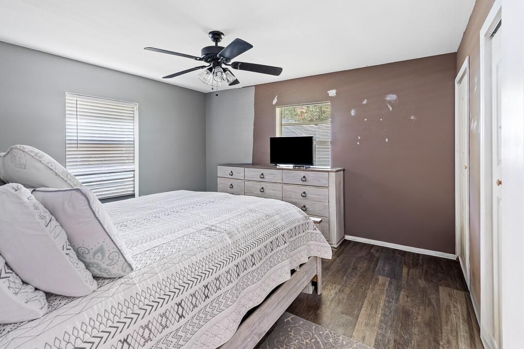 7506 Kenwood Road-16