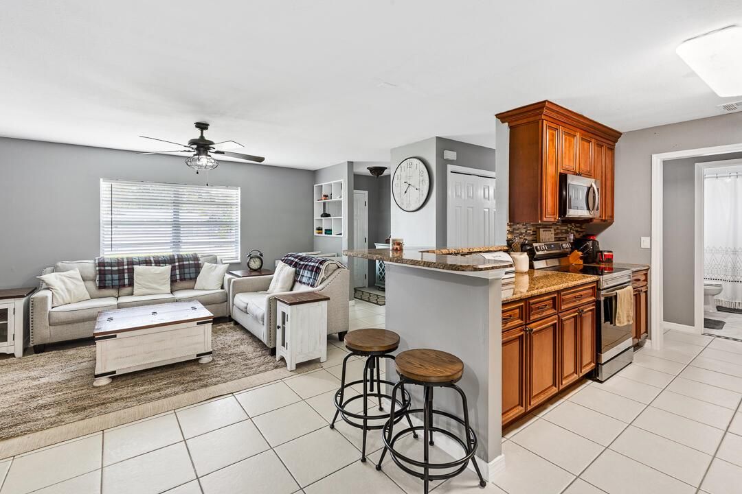 7506 Kenwood Road-11