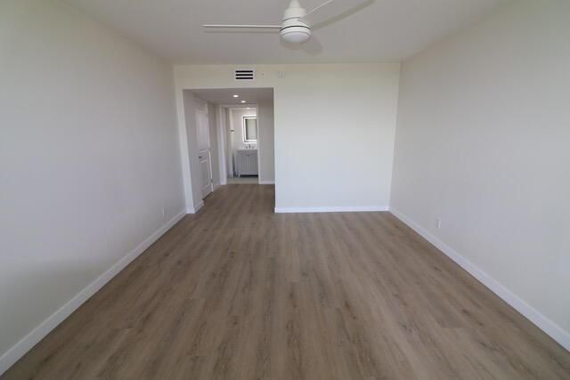 79-511 bedroom