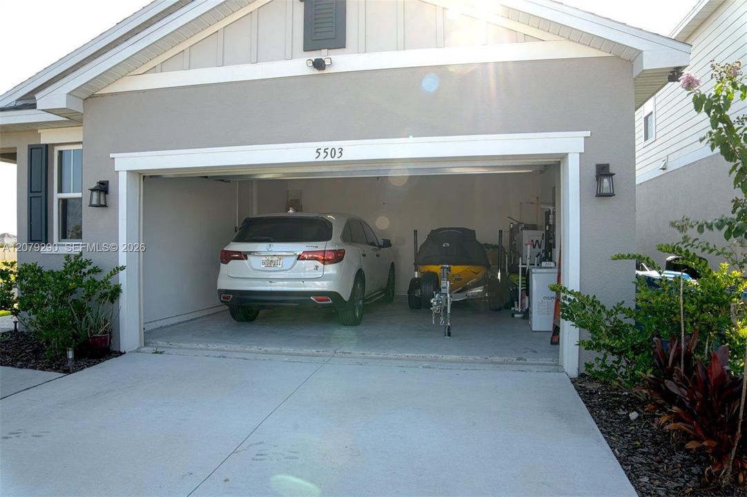 For Sale: $305,000 (3 beds, 2 baths, 1680 Square Feet)