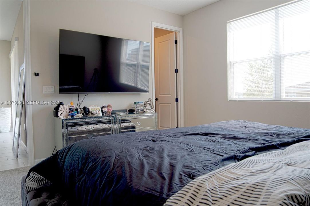 For Sale: $305,000 (3 beds, 2 baths, 1680 Square Feet)