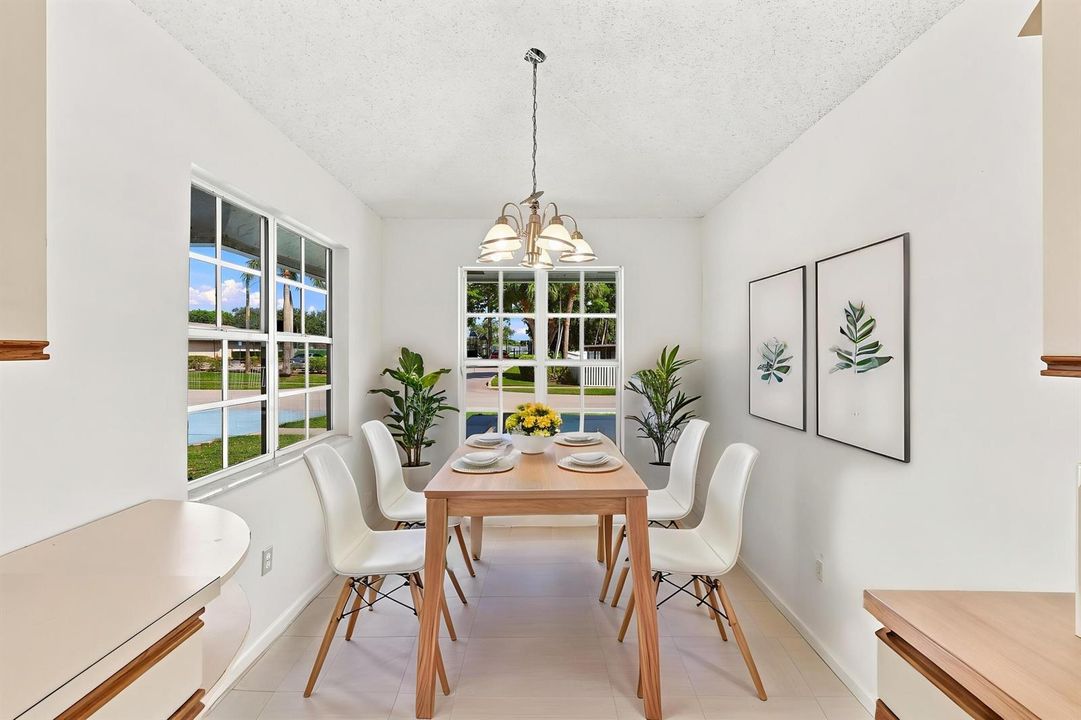 Breakfast Nook - Virtually Staged