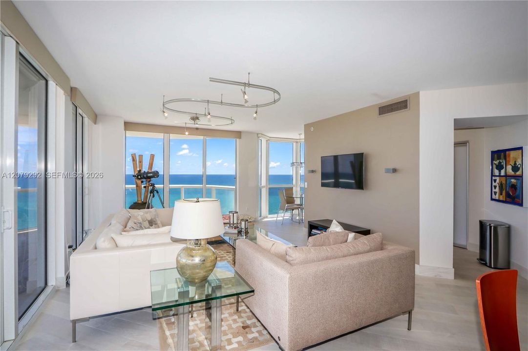 Active With Contract: $14,000 (3 beds, 2 baths, 1761 Square Feet)