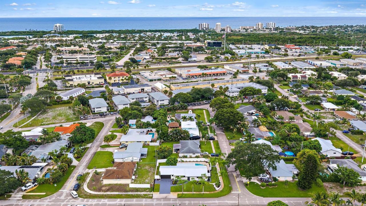 360 Saturn Ave-39
