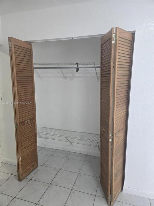 В аренду: $1,100 (1 спален, 1 ванн, 1344 Квадратных фут)