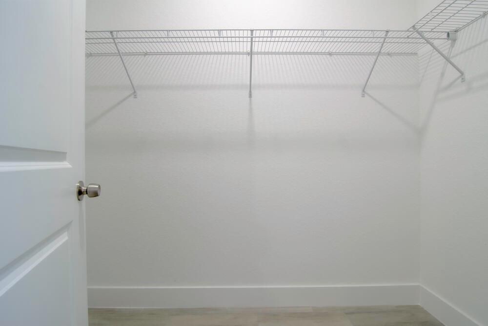 walking closet