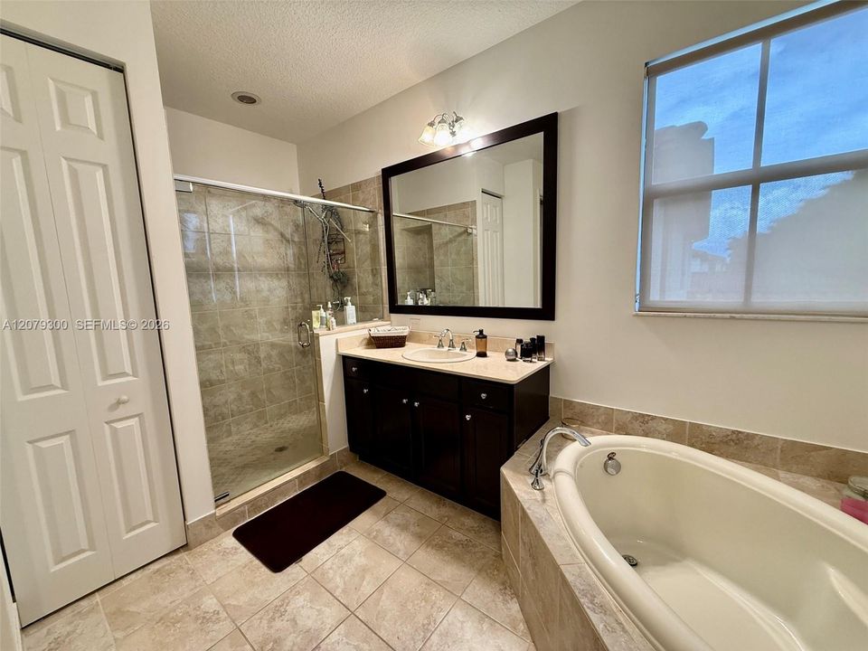 For Rent: $7,500 (4 beds, 3 baths, 3130 Square Feet)