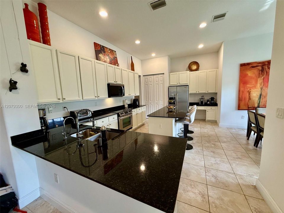 For Rent: $7,500 (4 beds, 3 baths, 3130 Square Feet)