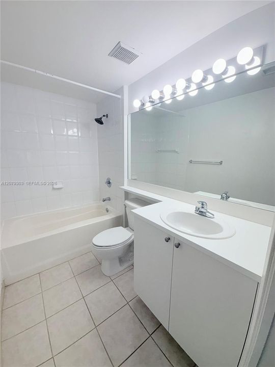 For Rent: $1,980 (2 beds, 2 baths, 981 Square Feet)