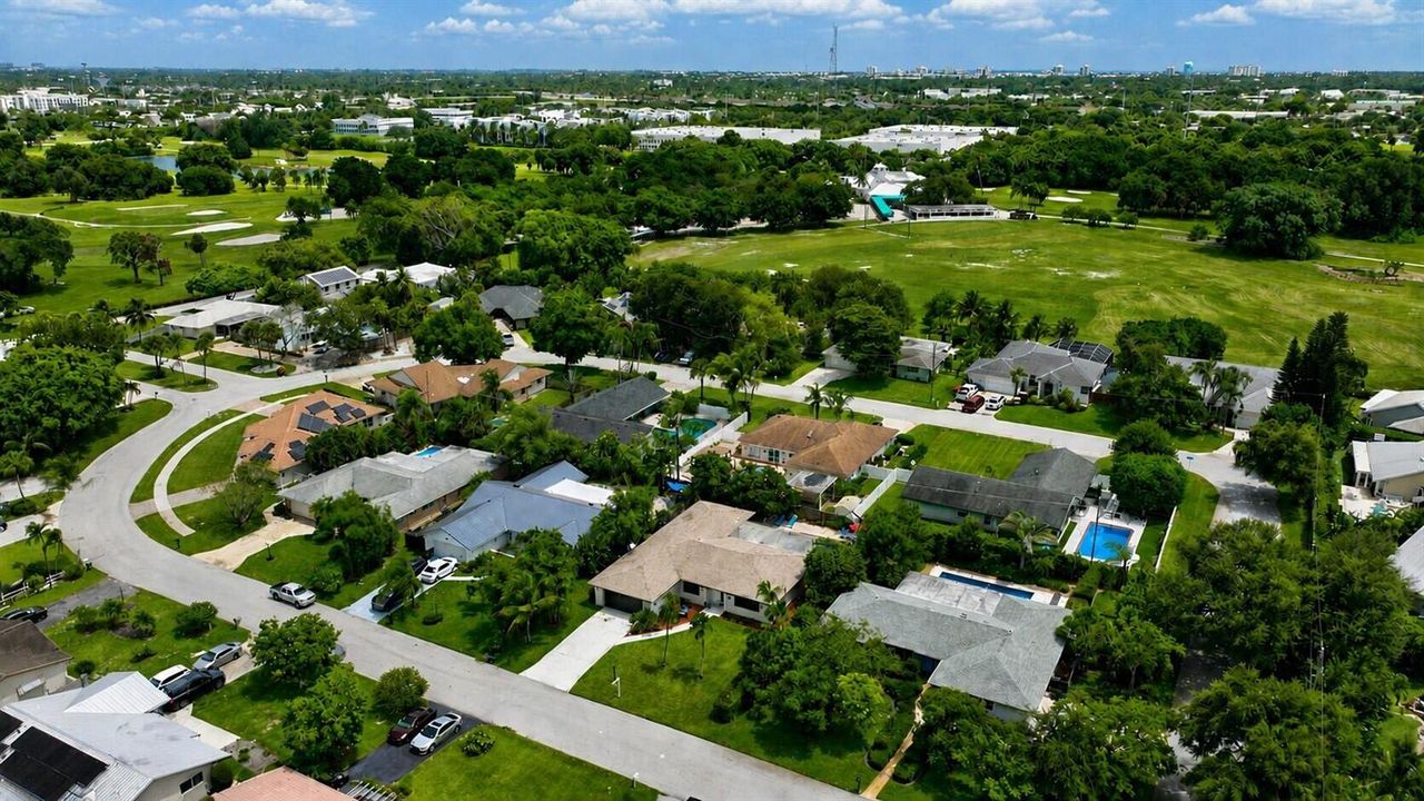 630 West Dr overhead of golf course