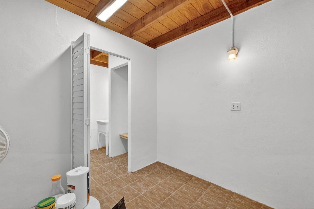 SPACIOUS CANANA.....