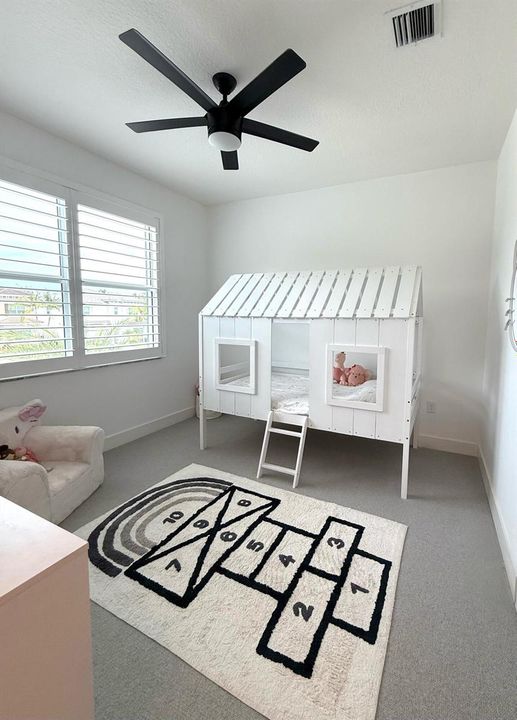 Guest bedroom 3