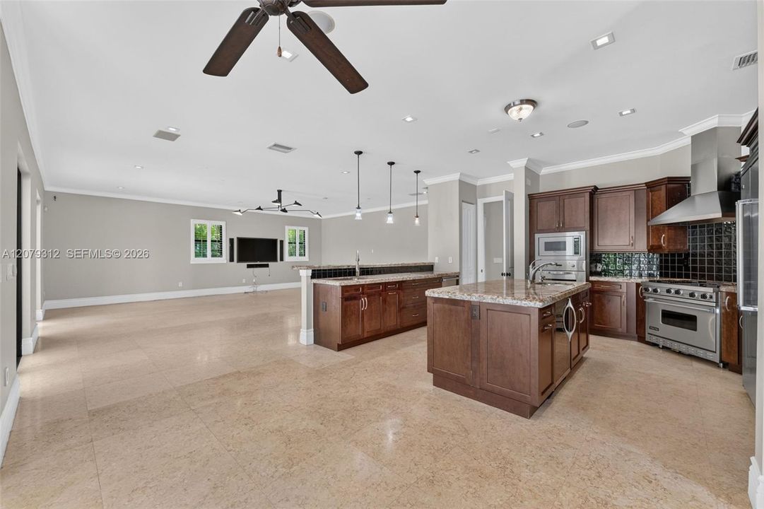 En Venta: $4,500,000 (6 camas, 7 baños, 5433 Pies cuadrados)