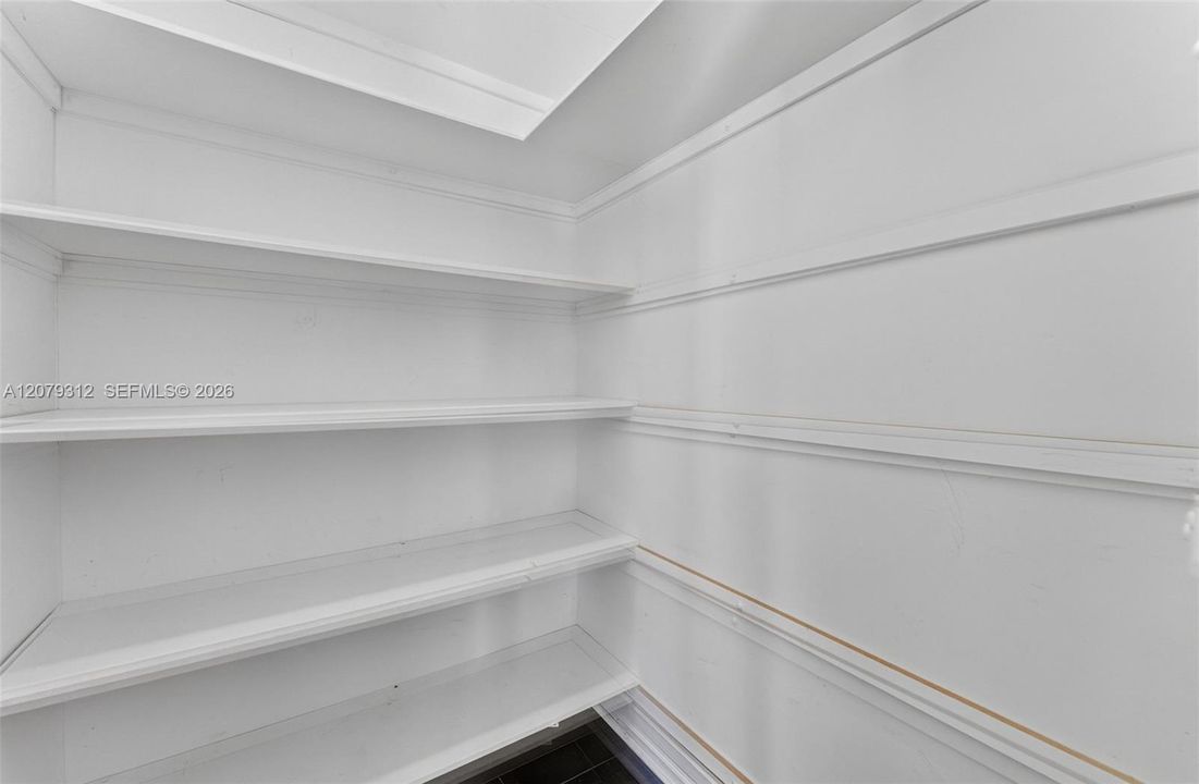 En Venta: $4,500,000 (6 camas, 7 baños, 5433 Pies cuadrados)