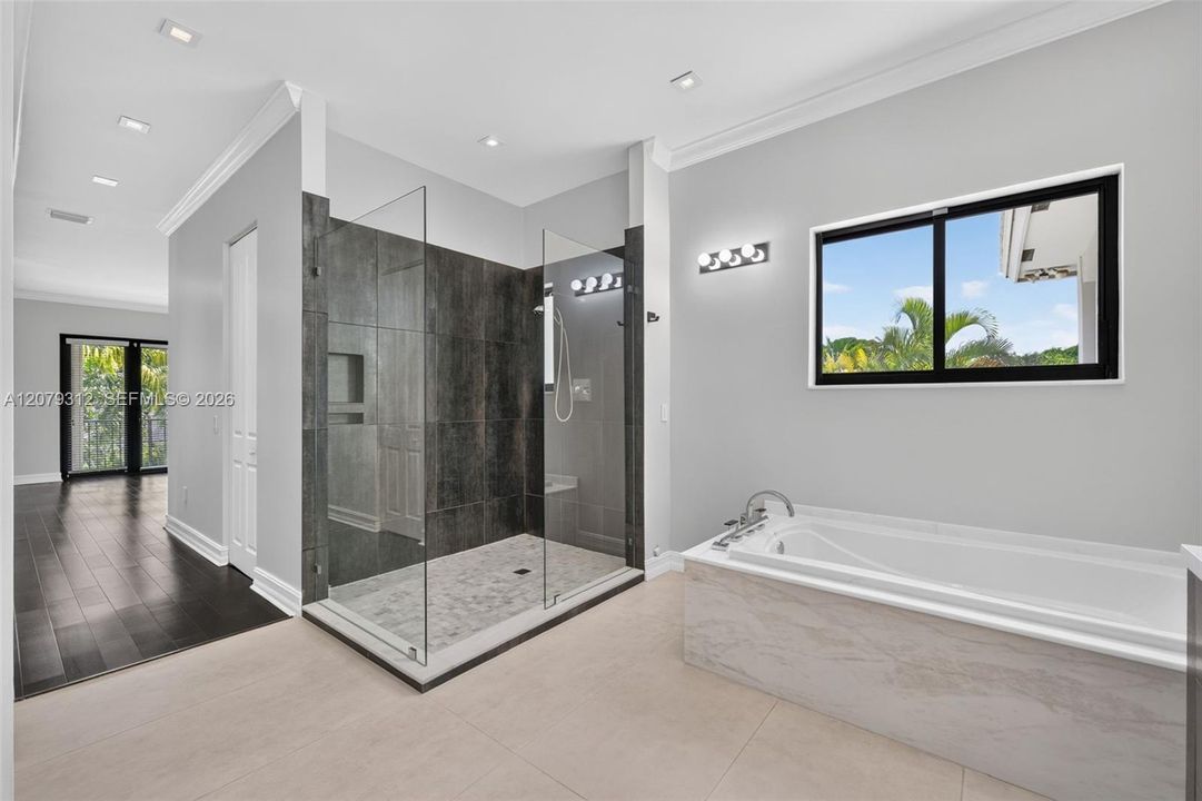 En Venta: $4,500,000 (6 camas, 7 baños, 5433 Pies cuadrados)