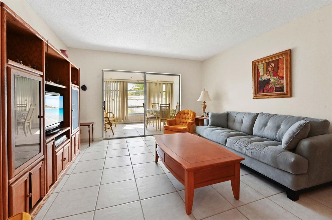 10 Living room 01