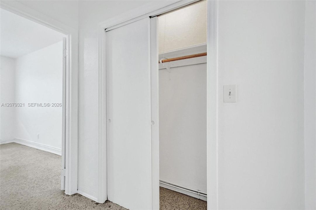 For Rent: $1,775 (1 beds, 1 baths, 780 Square Feet)