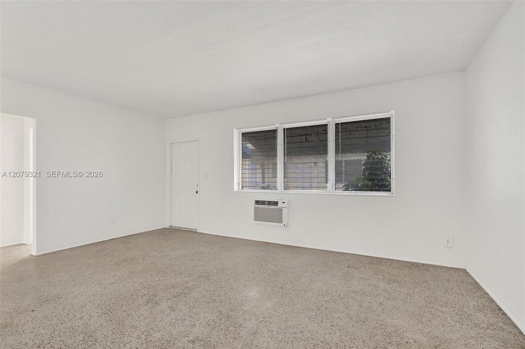 For Rent: $1,775 (1 beds, 1 baths, 780 Square Feet)