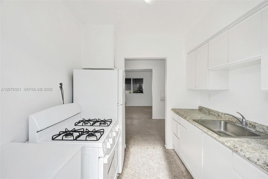 For Rent: $1,775 (1 beds, 1 baths, 780 Square Feet)