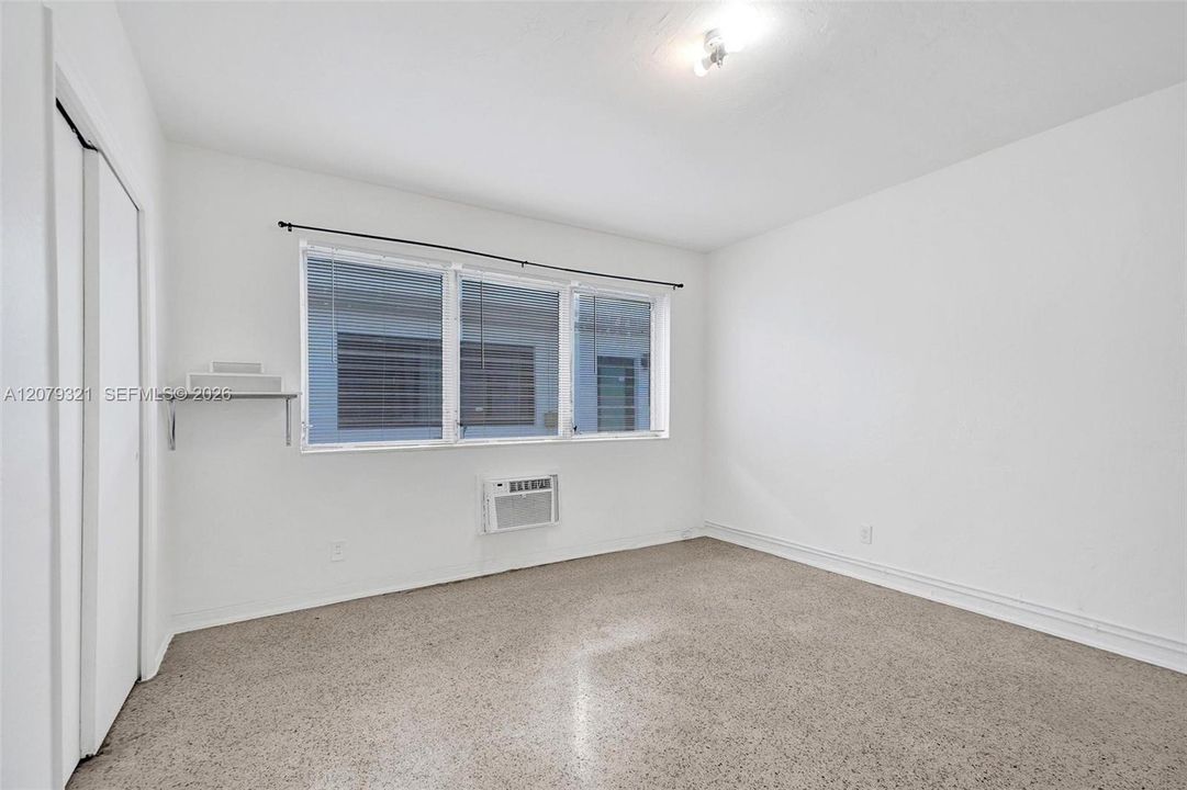 For Rent: $1,775 (1 beds, 1 baths, 780 Square Feet)