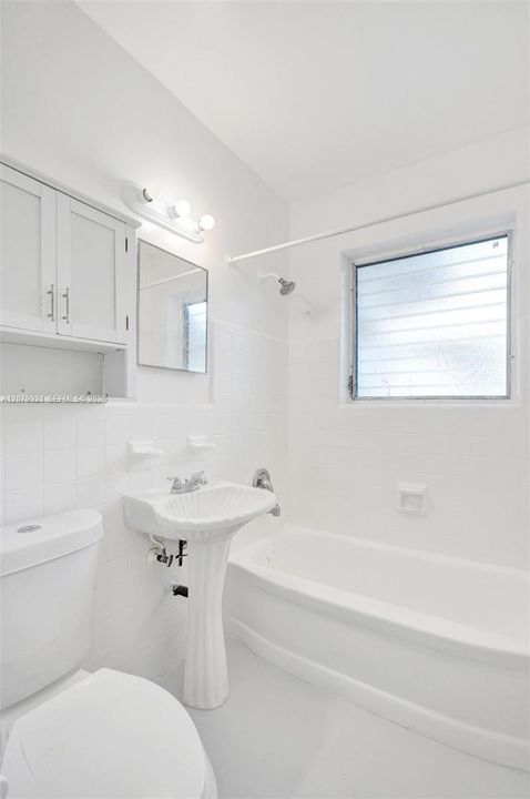For Rent: $1,775 (1 beds, 1 baths, 780 Square Feet)