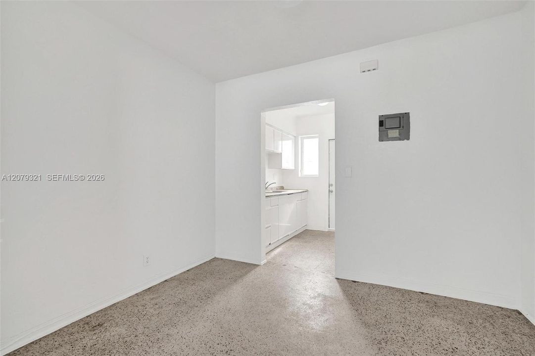 For Rent: $1,775 (1 beds, 1 baths, 780 Square Feet)