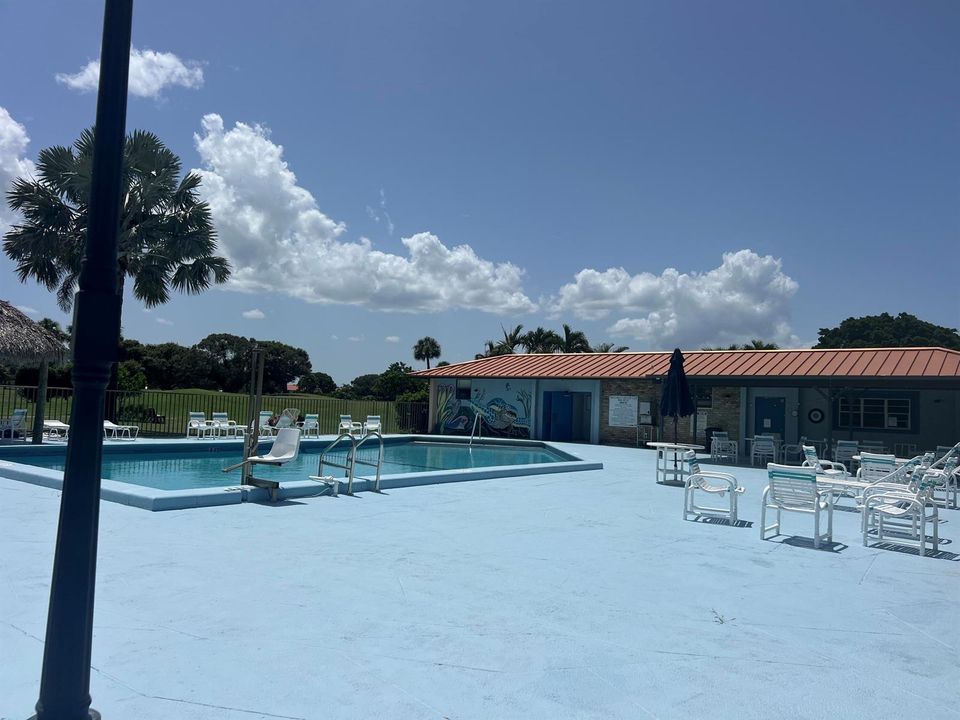 club pool