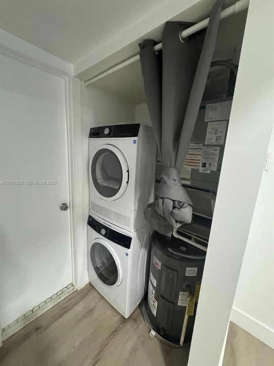 В аренду: $1,200 (1 спален, 1 ванн, 1000 Квадратных фут)