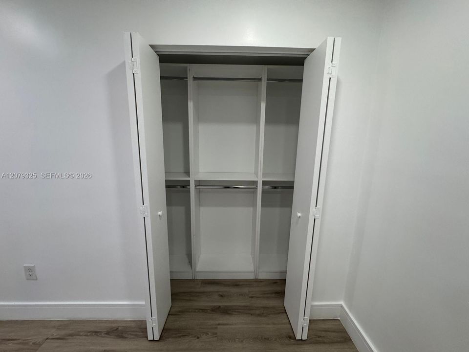 В аренду: $1,200 (1 спален, 1 ванн, 1000 Квадратных фут)