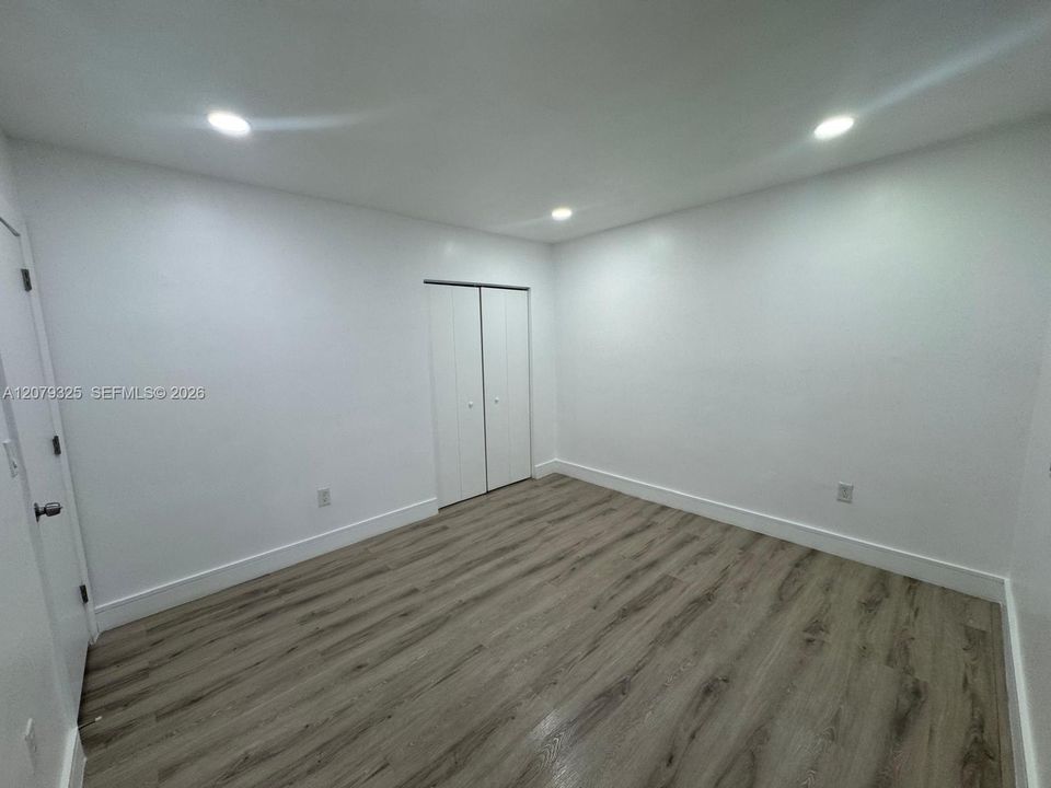 В аренду: $1,200 (1 спален, 1 ванн, 1000 Квадратных фут)