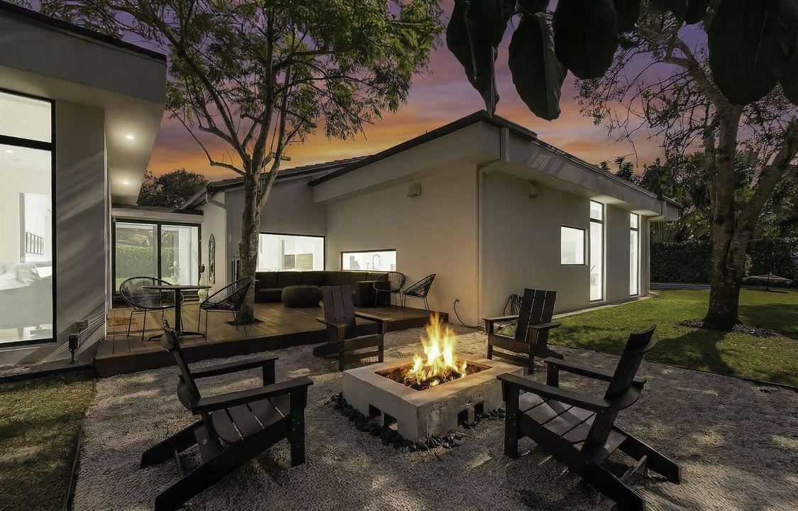 1-web-or-mls-Night Fire