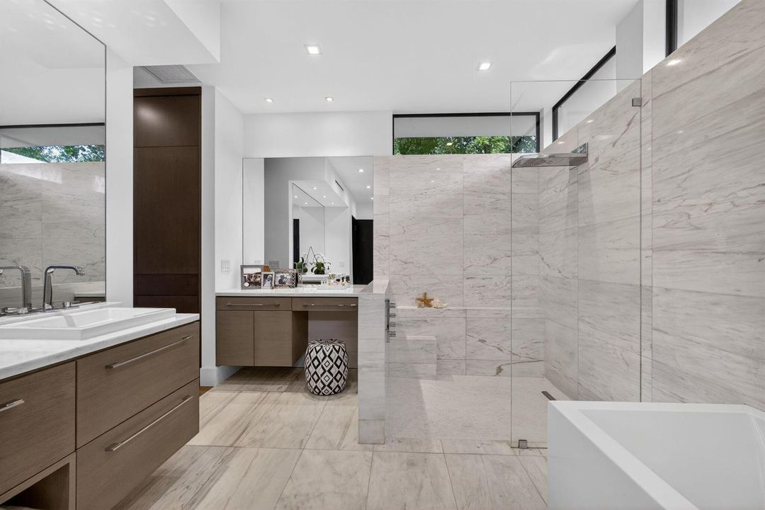 86-web-or-mls-5D1A6274