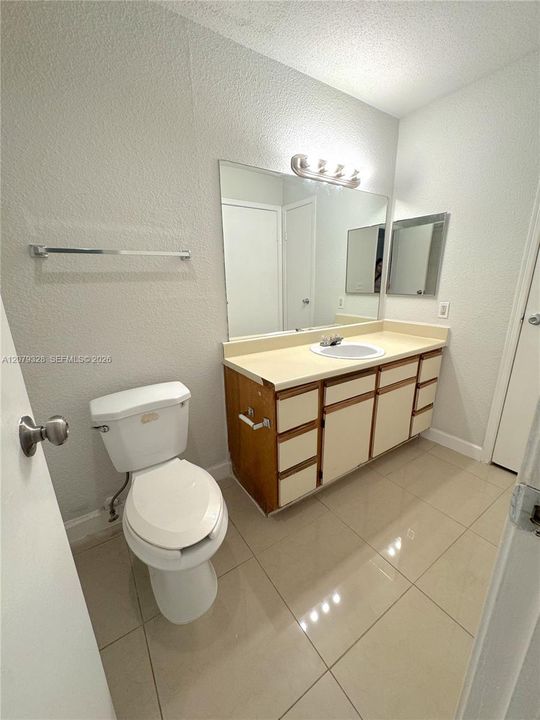 В аренду: $1,500 (1 спален, 1 ванн, 950 Квадратных фут)