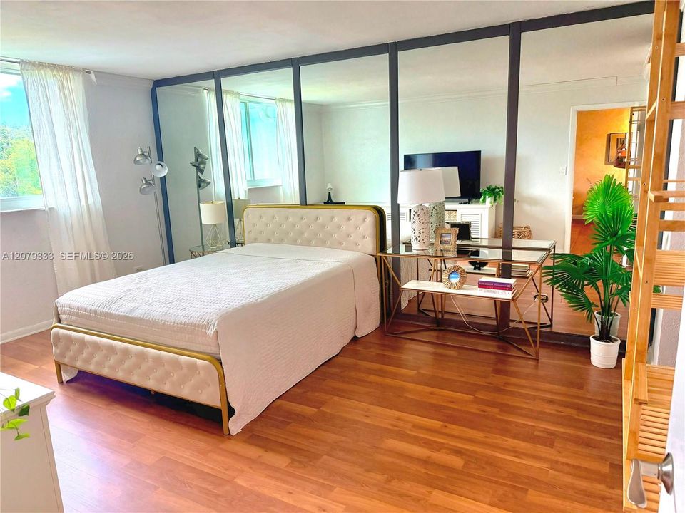 В аренду: $1,900 (1 спален, 1 ванн, 1002 Квадратных фут)