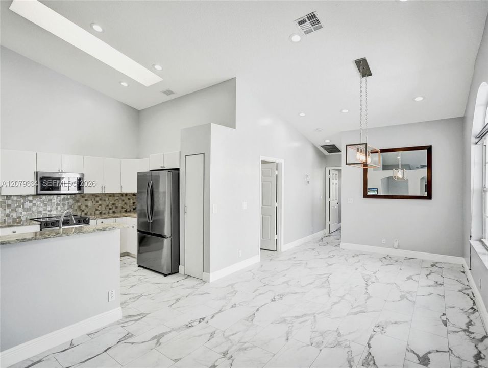 В аренду: $3,200 (2 спален, 2 ванн, 1513 Квадратных фут)